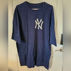 New York Yankees shirt, size XXXL